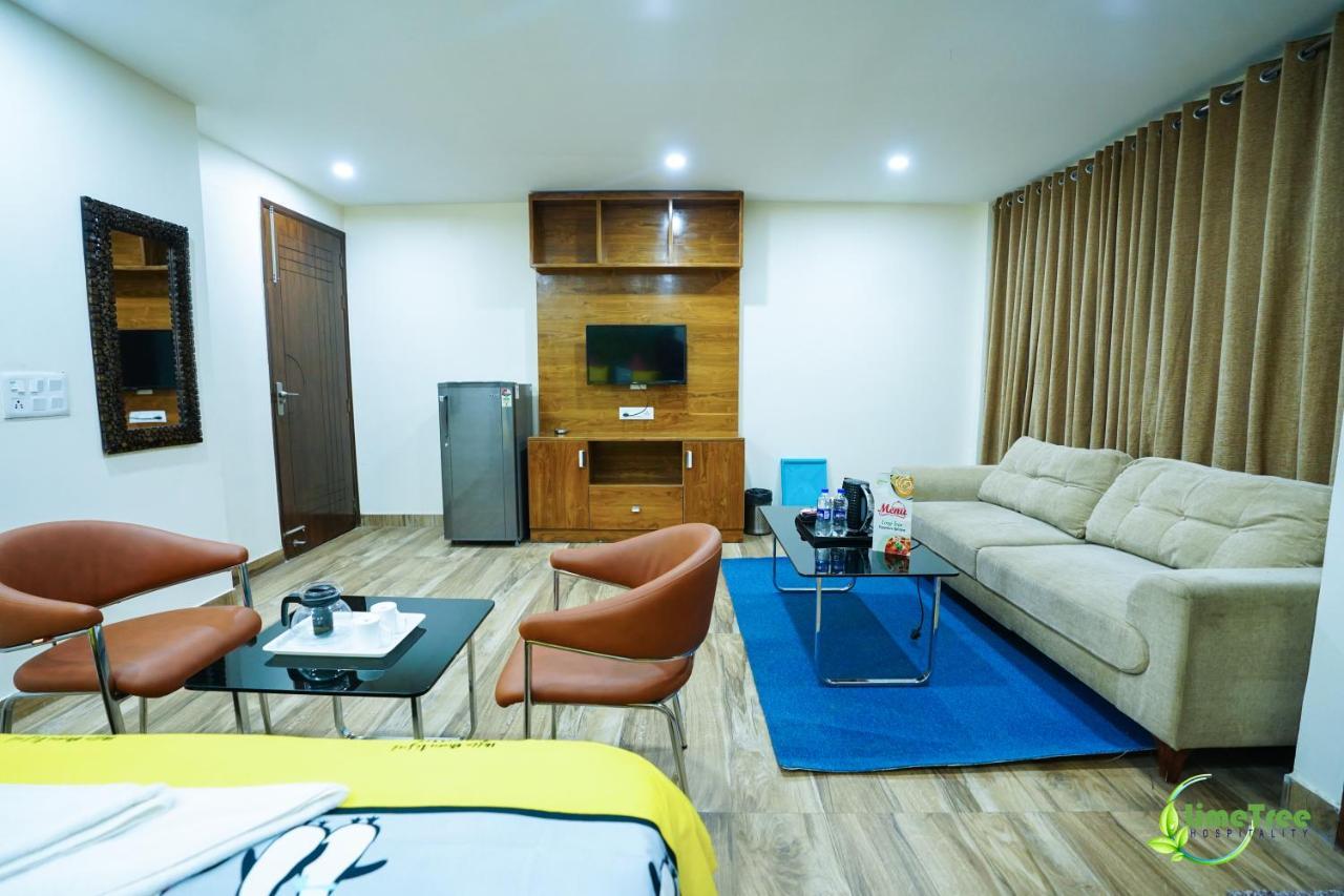 Lime Tree Hotel Near 32Nd Avenue Sector 29 Gurgaon Extérieur photo